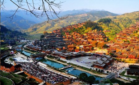 Hà Nội – Trương Gia Giới – Phượng Hoàng Cổ Trấn – Miêu Trại Mặc Nhung – Rừng Quốc Gia Trương Gia Giới